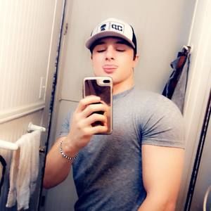 Meet your Posher, Aaron